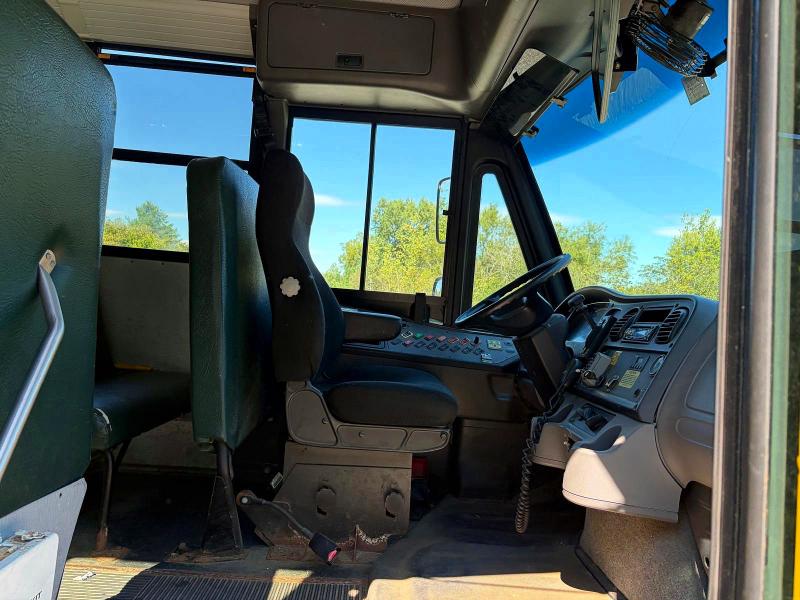 Продаж на аукціоні авто 2015 Freightliner Chassis, vin: 4UZABRDU9FCFW9497, номер лоту: 68625046