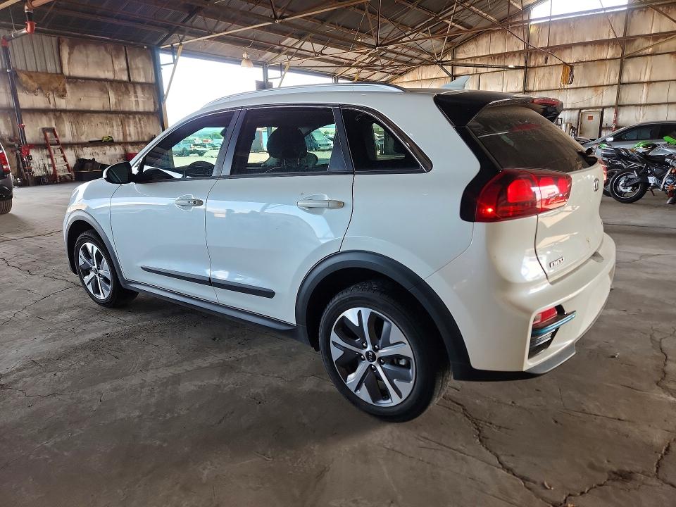 67888106 :رقم المزاد ، KNDCC3LGXL5065301 vin ، 2020 Kia Niro مزاد بيع