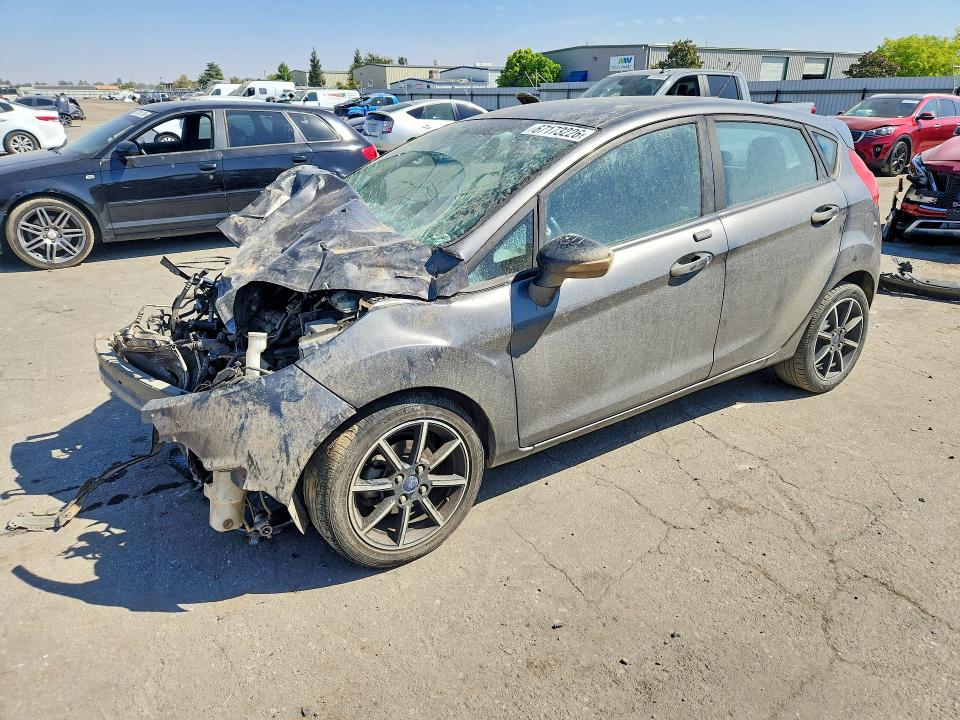 67173226 :رقم المزاد ، 3FADP4EJ2GM120126 vin ، 2016 Ford Fiesta مزاد بيع