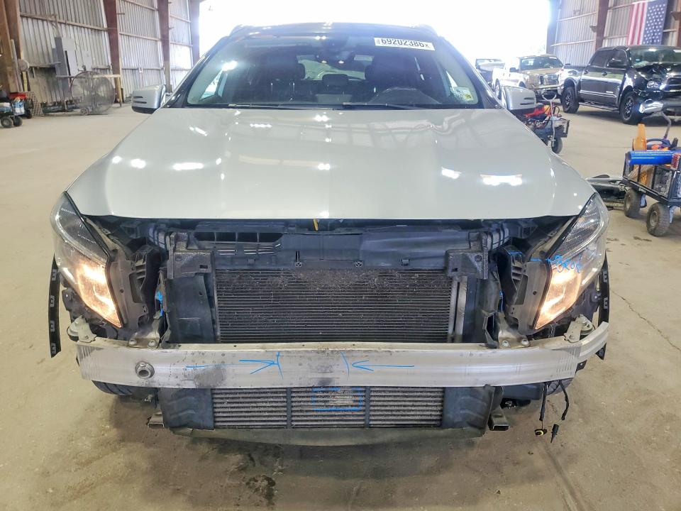 69202386 :رقم المزاد ، WDCTG4EB8FJ164698 vin ، 2015 Mercedes-benz Gla مزاد بيع