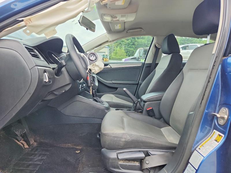 68044296 :رقم المزاد ، 3VW2B7AJ5HM412858 vin ، 2017 Volkswagen Jetta مزاد بيع