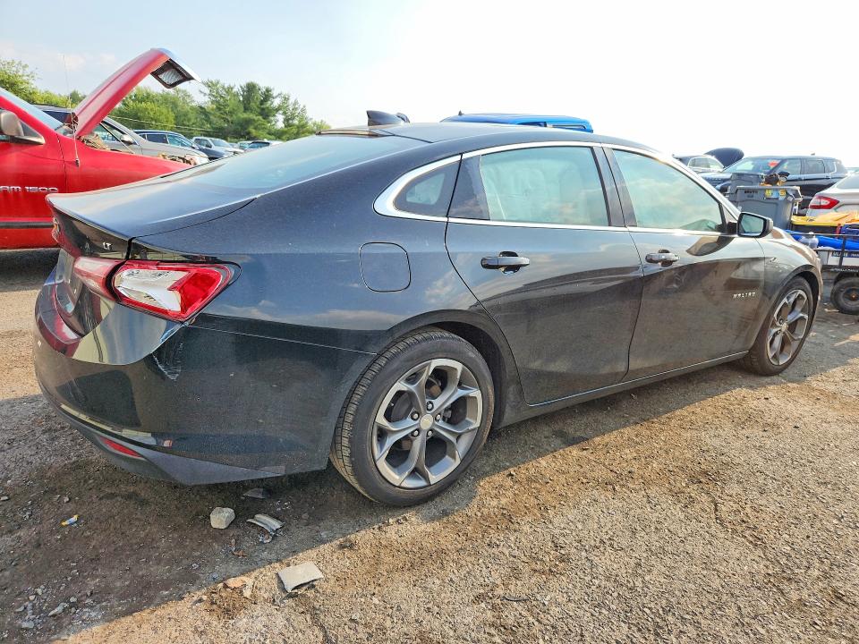 67407996 :رقم المزاد ، 1G1ZD5ST8MF011727 vin ، 2021 Chevrolet Malibu مزاد بيع