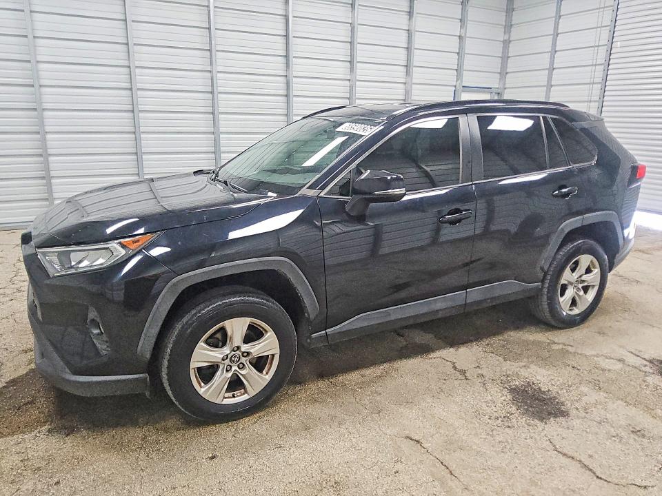 Продажа на аукционе авто 2021 Toyota Rav4, vin: 2T3P1RFV9MW171964, номер лота: 68590826