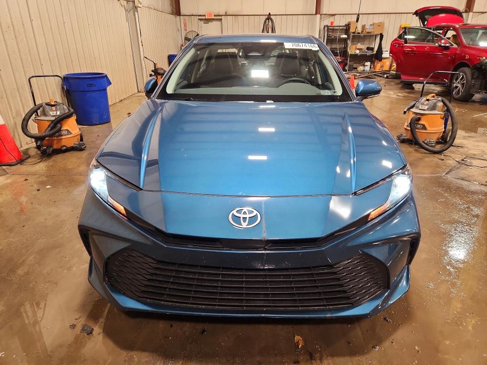 70674166 :رقم المزاد ، 4T1DAACK0TU900407 vin ، 2026 Toyota Camry مزاد بيع