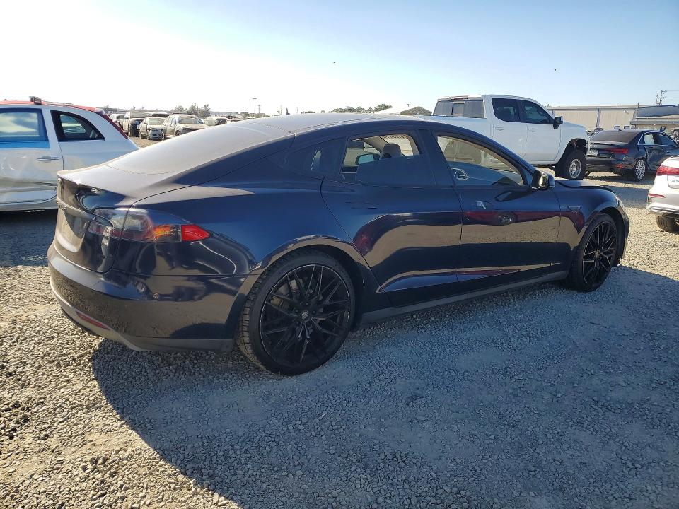 2014 Tesla Model S მანქანა იყიდება აუქციონზე, vin: 5YJSA1H1XEFP29396, აუქციონის ნომერი: 67300596