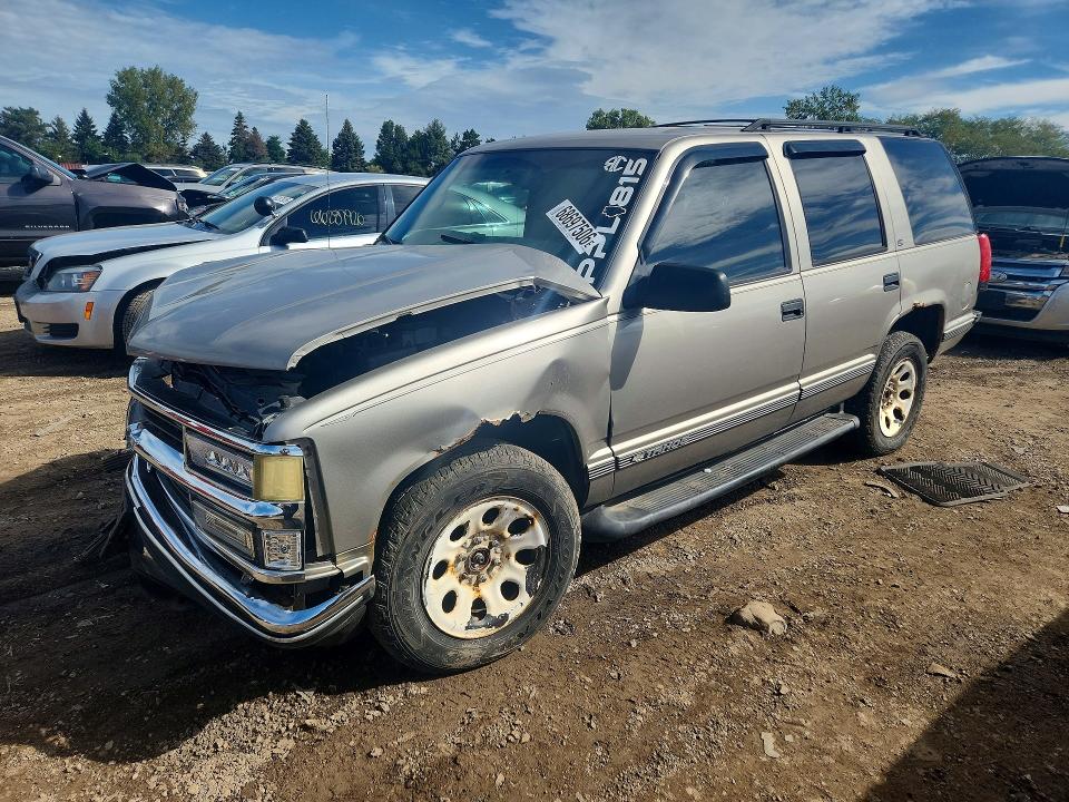 68697506 :رقم المزاد ، 1GNEK13R7XJ543941 vin ، 1999 Chevrolet Tahoe مزاد بيع