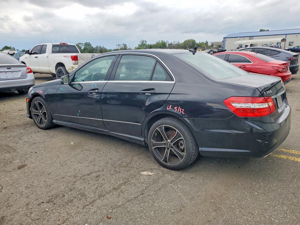 68641026 :رقم المزاد ، WDDHF8HB0BA386606 vin ، 2011 Mercedes-benz E مزاد بيع