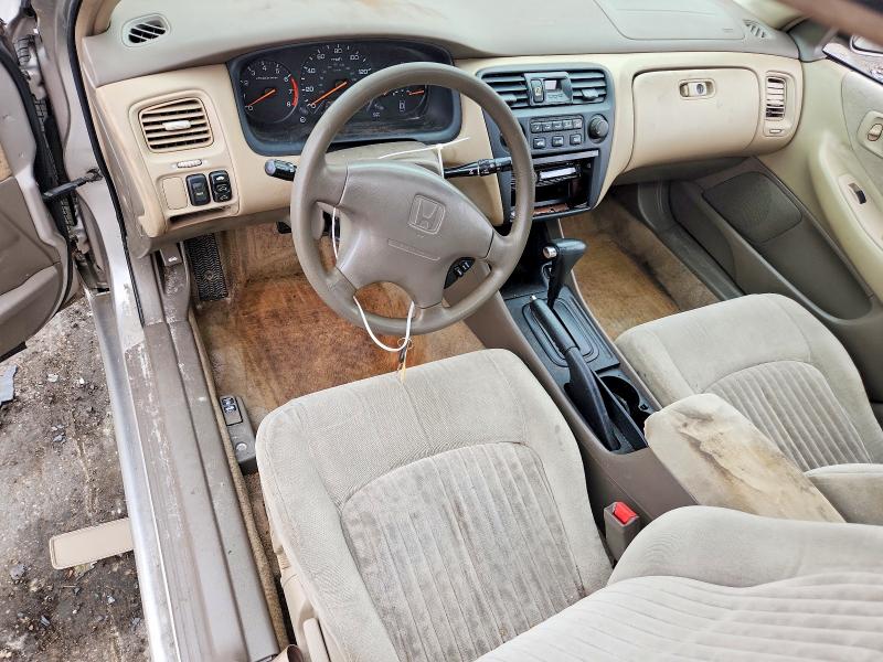 Aukcja sprzedaży 1998 Honda Accord, vin: 1HGCG5650WA235804, numer aukcji: 70106046