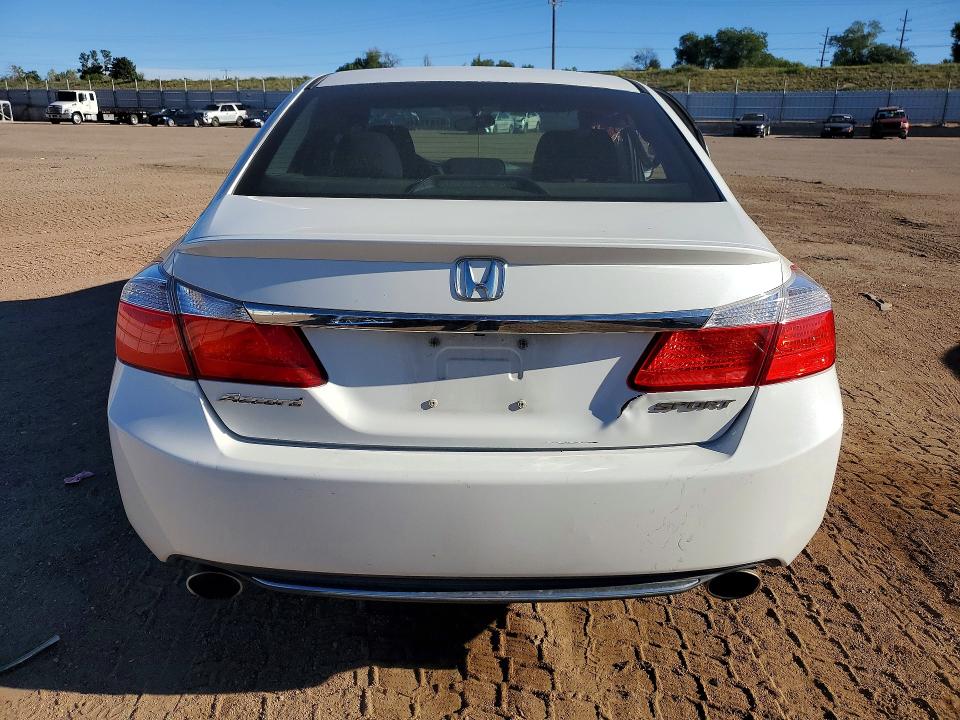 2014 Honda Accord მანქანა იყიდება აუქციონზე, vin: 1HGCR2F59EA281624, აუქციონის ნომერი: 67411446