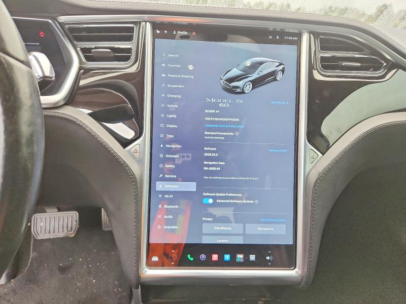 70113606 :رقم المزاد ، 5YJSA1AC5DFP10085 vin ، 2013 Tesla Model S مزاد بيع