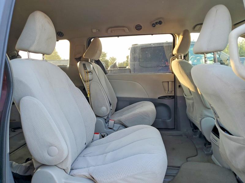67455346 :رقم المزاد ، 5TDKK3DCXCS207974 vin ، 2012 Toyota Sienna مزاد بيع
