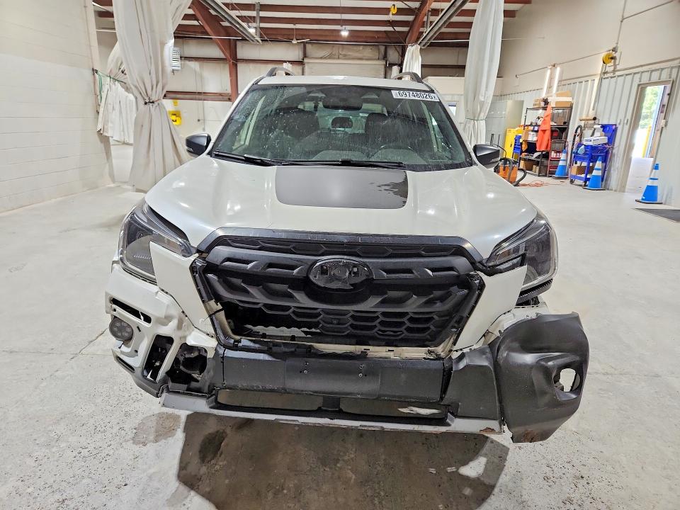 69748026 :رقم المزاد ، JF2SKAMC1NH499284 vin ، 2022 Subaru Forester مزاد بيع