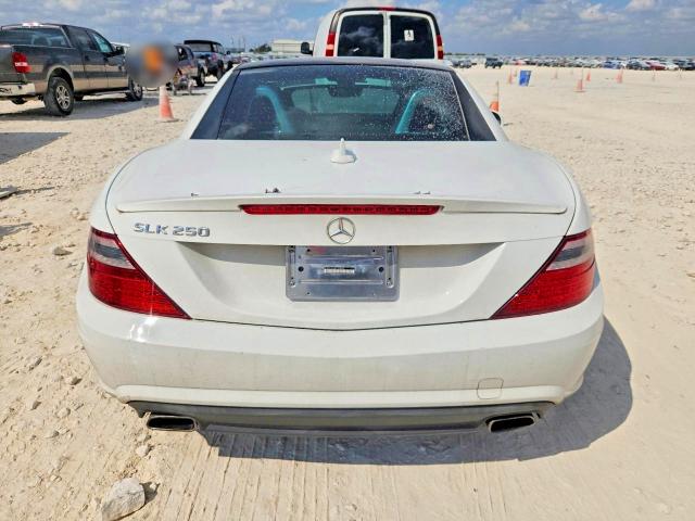 2015 Mercedes-benz Slk მანქანა იყიდება აუქციონზე, vin: WDDPK4HA8FF108293, აუქციონის ნომერი: 69619516