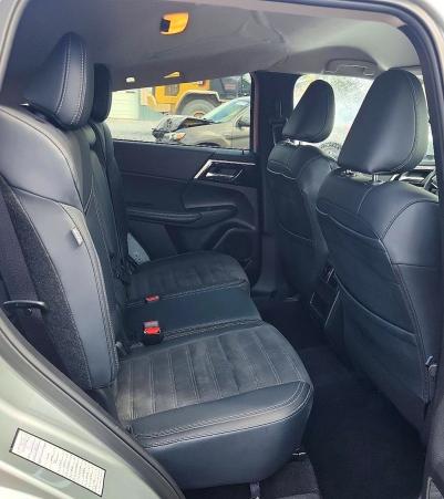 68678246 :رقم المزاد ، JA4J4VA82RZ088871         vin ، 2024 Mitsubishi Outlander مزاد بيع
