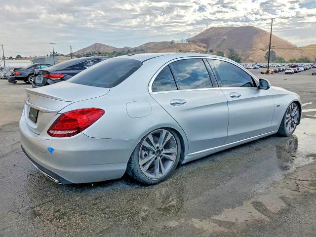 2018 Mercedes-benz C მანქანა იყიდება აუქციონზე, vin: 55SWF4HB6JU259275, აუქციონის ნომერი: 66748896