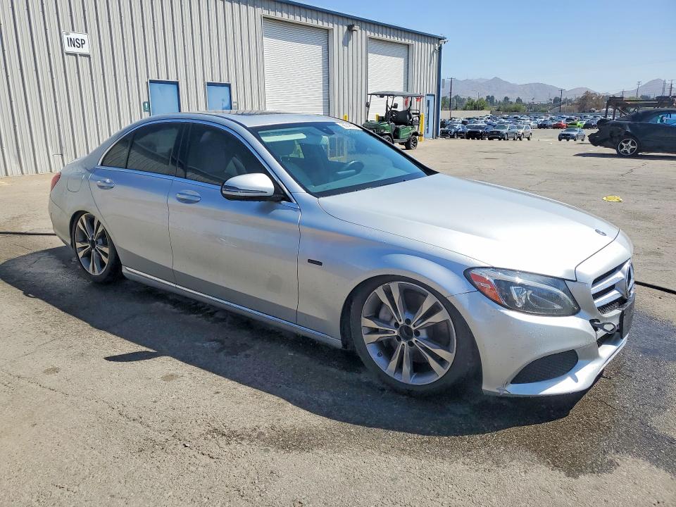 2018 Mercedes-benz C მანქანა იყიდება აუქციონზე, vin: 55SWF4HB6JU259275, აუქციონის ნომერი: 66748896