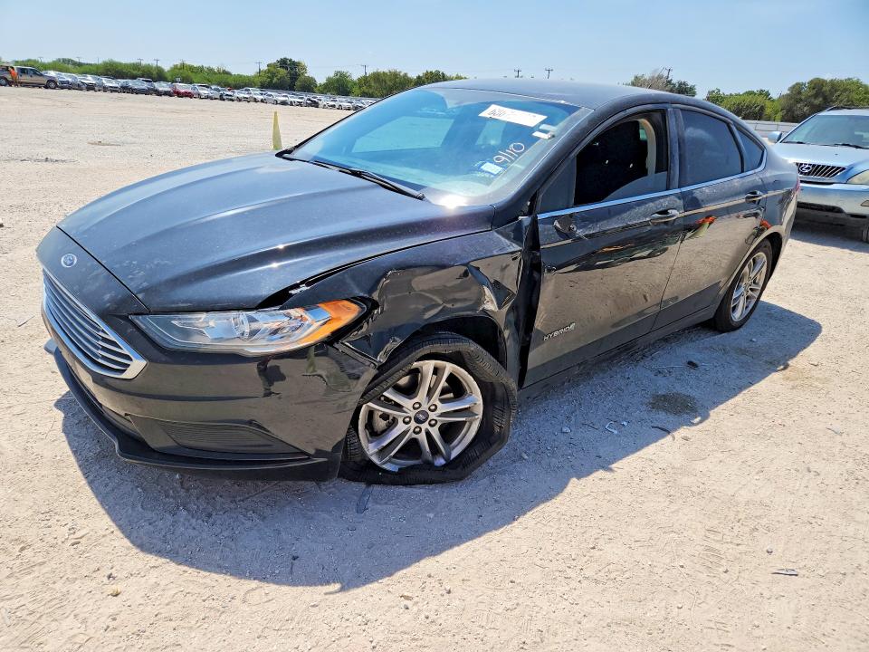 68675566 :رقم المزاد ، 3FA6P0LU5JR274435 vin ، 2018 Ford Fusion مزاد بيع