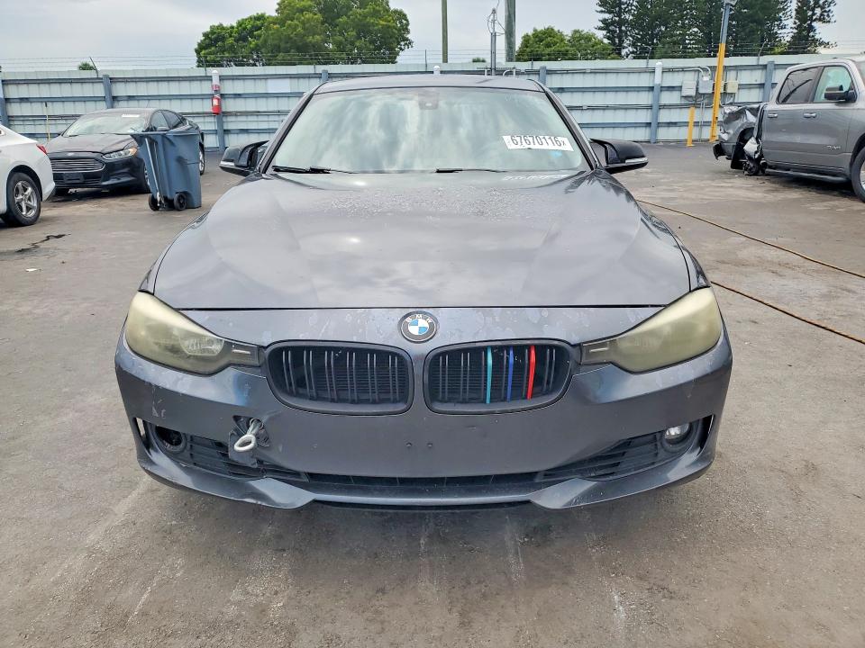 2013 Bmw 328 მანქანა იყიდება აუქციონზე, vin: WBA3A5C53DF601465, აუქციონის ნომერი: 67670116