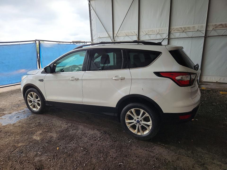 2017 Ford Escape მანქანა იყიდება აუქციონზე, vin: 1FMCU0GD4HUD22585, აუქციონის ნომერი: 70558046