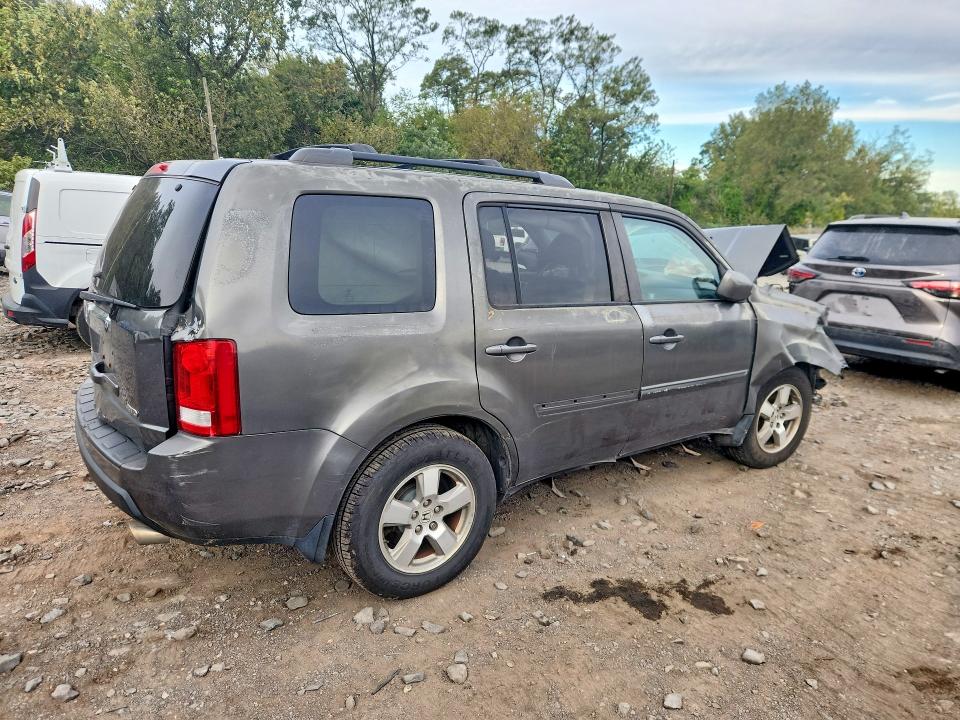 70491126 :رقم المزاد ، 5FNYF4H61BB079362 vin ، 2011 Honda Pilot مزاد بيع