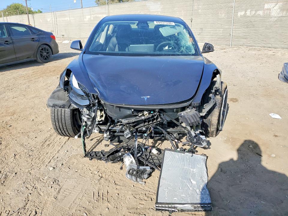 2021 Tesla Model 3 მანქანა იყიდება აუქციონზე, vin: 5YJ3E1EA1MF940076, აუქციონის ნომერი: 69437336