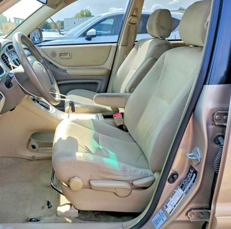 2004 Toyota Highlander მანქანა იყიდება აუქციონზე, vin: JTEGD21A640087619, აუქციონის ნომერი: 69385596