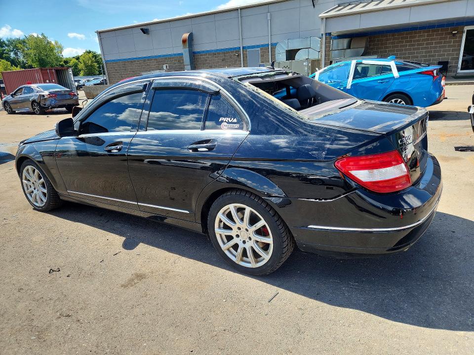 67644306 :رقم المزاد ، WDDGF81X28F099037 vin ، 2008 Mercedes-benz C مزاد بيع