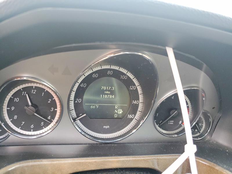 2010 Mercedes-benz E მანქანა იყიდება აუქციონზე, vin: WDDHF8HB4AA110170, აუქციონის ნომერი: 69993546