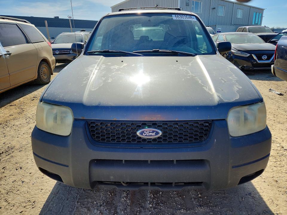 2003 Ford Escape მანქანა იყიდება აუქციონზე, vin: 1FMYU02133KB21526, აუქციონის ნომერი: 66303646