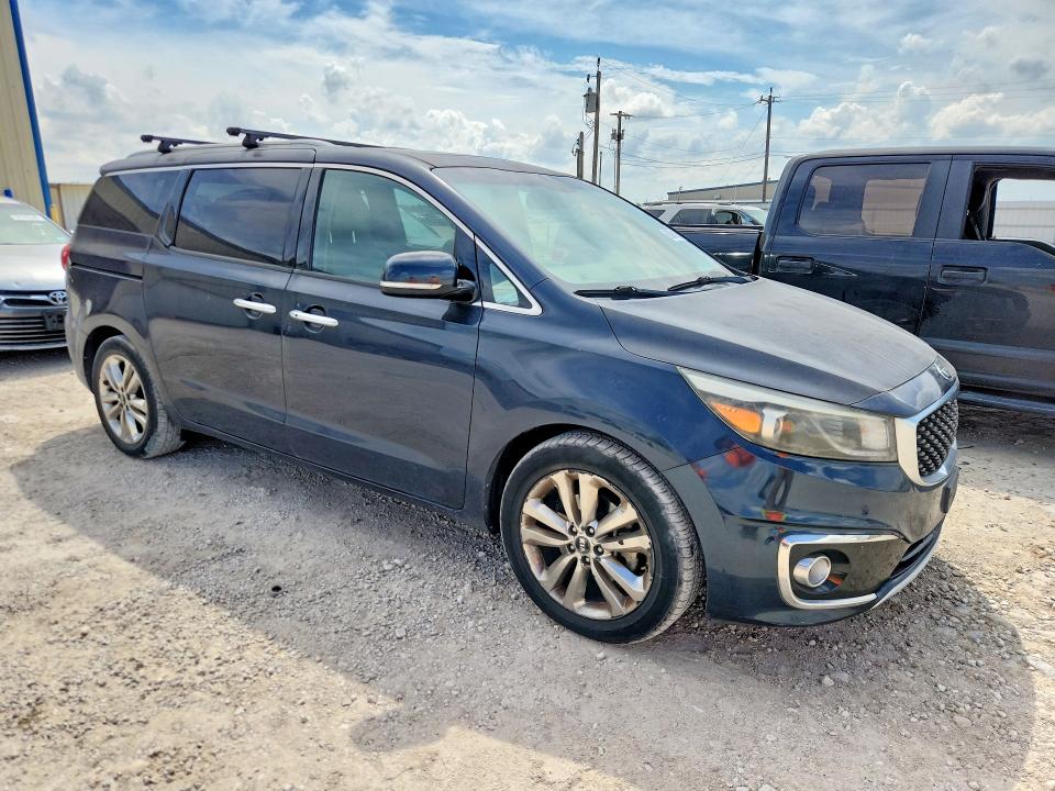 68894266 :رقم المزاد ، KNDME5C12F6045323 vin ، 2015 Kia Sedona مزاد بيع