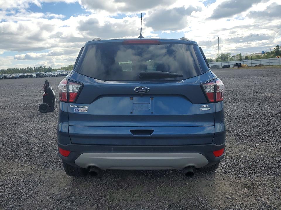 68743746 :رقم المزاد ، 1FMCU0HD2JUC81636 vin ، 2018 Ford Escape مزاد بيع