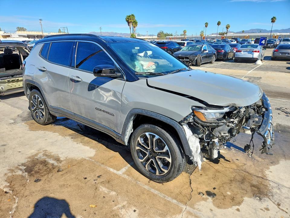 2024 Jeep Compass მანქანა იყიდება აუქციონზე, vin: 3C4NJDCN6RT585880, აუქციონის ნომერი: 68505376