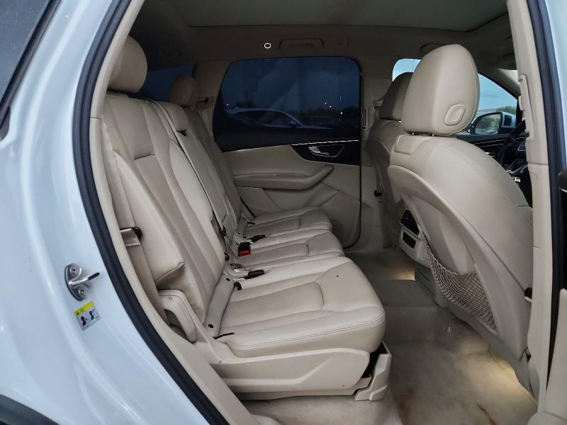 Продаж на аукціоні авто 2017 Audi Q7, vin: WA1LAAF73HD057053, номер лоту: 70748496