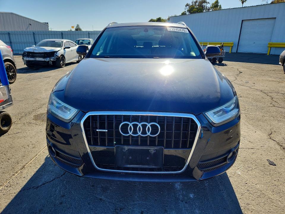 71245476 :رقم المزاد ، WA1GFCFS8FR005775 vin ، 2015 Audi Q3 مزاد بيع