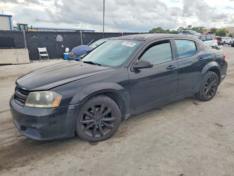 67887306 :رقم المزاد ، 1C3CDZAB8EN226811 vin ، 2014 Dodge Avenger مزاد بيع