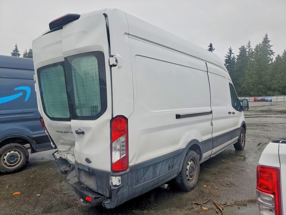 70472776 :رقم المزاد ، 1FTBW3X88MKA10886 vin ، 2021 Ford Transit مزاد بيع