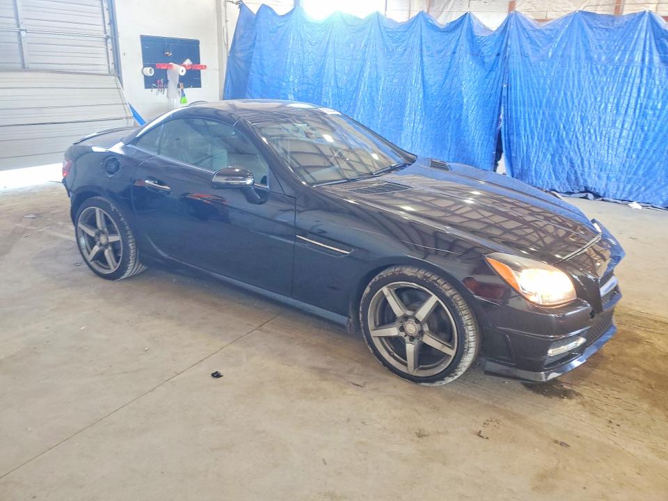 69003246 :رقم المزاد ، WDDPK4HA9FF111087 vin ، 2015 Mercedes-benz Slk مزاد بيع