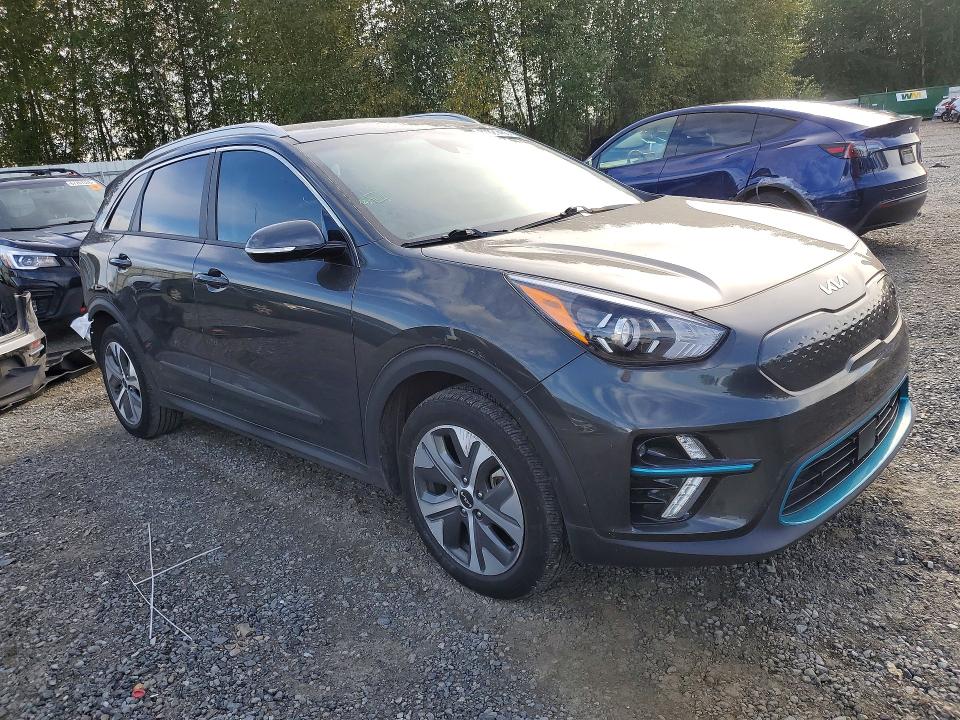 67821466 :رقم المزاد ، KNDCC3LG7N5158859 vin ، 2022 Kia Niro Ev مزاد بيع