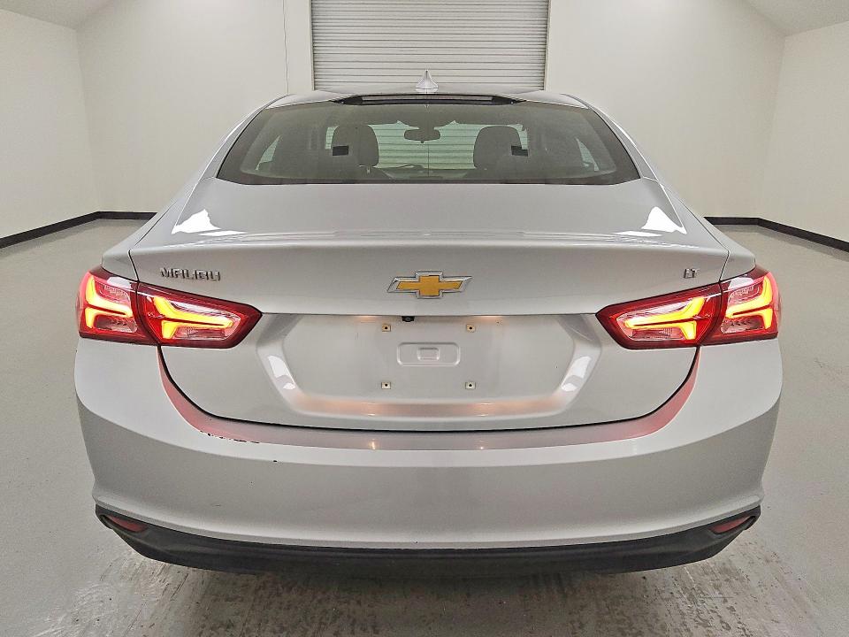 70364646 :رقم المزاد ، 1G1ZD5ST1KF134332 vin ، 2019 Chevrolet Malibu مزاد بيع