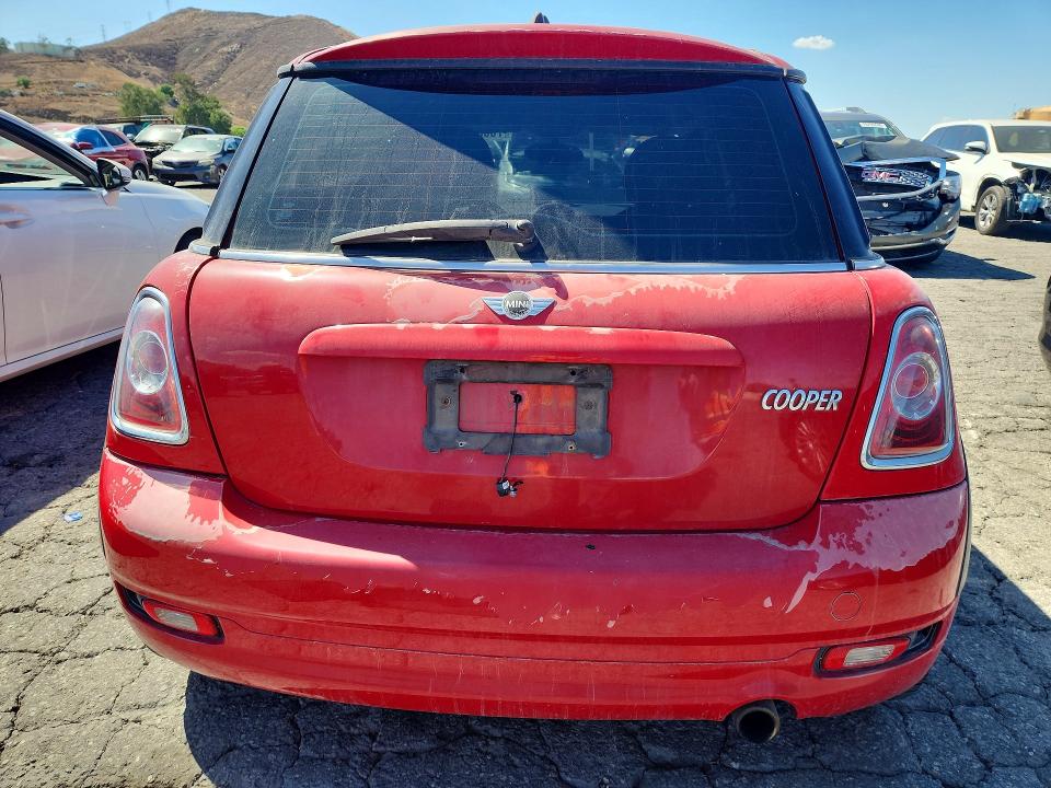 70608286 :رقم المزاد ، WMWSU3C53BT091186 vin ، 2011 Mini Cooper مزاد بيع