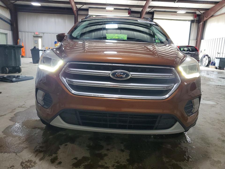 Продаж на аукціоні авто 2017 Ford Escape, vin: 1FMCU9G97HUE67765, номер лоту: 68868376
