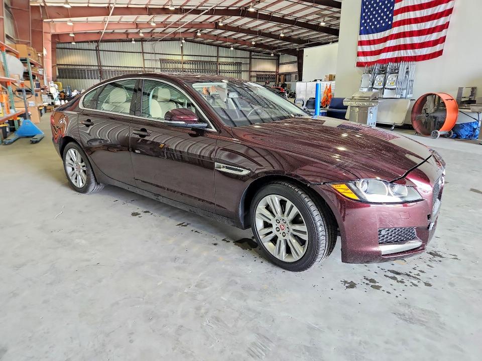 Auction sale of the 2017 Jaguar Xf, vin: SAJBD4BV9HCY29254, lot number: 69898296