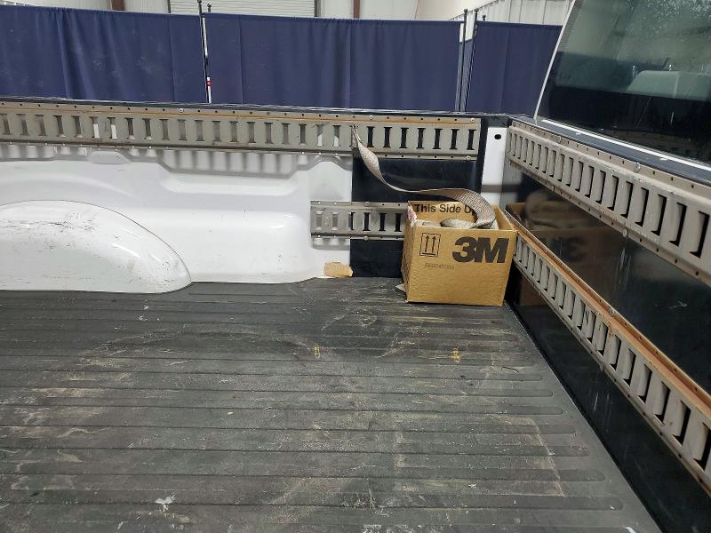 68874096 :رقم المزاد ، 1FTMF1CB8JKD24256 vin ، 2018 Ford F150 مزاد بيع