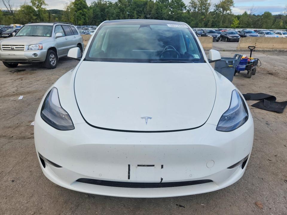 Продажа на аукционе авто 2021 Tesla Model Y, vin: 5YJYGDEE8MF180717, номер лота: 69714446