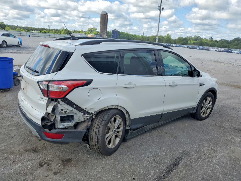 67856446 :رقم المزاد ، 1FMCU9GDXJUC04020 vin ، 2018 Ford Escape مزاد بيع