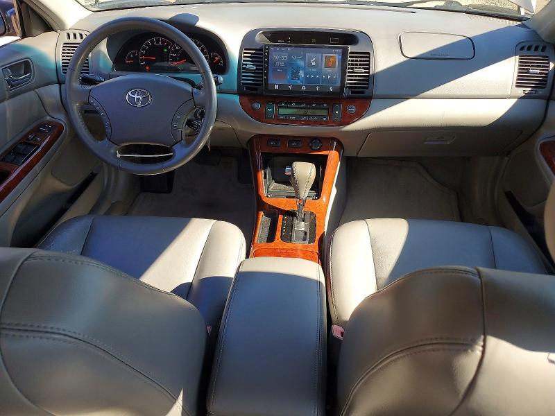69301156 :رقم المزاد ، 4T1BE30K95U506578 vin ، 2005 Toyota Camry مزاد بيع