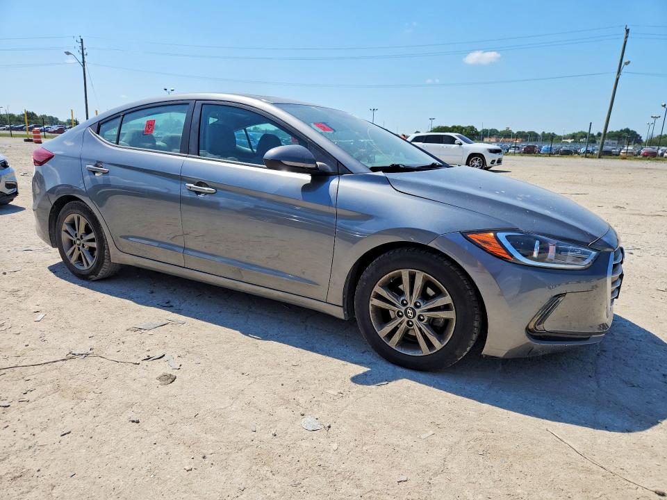 67544866 :رقم المزاد ، 5NPD84LF0JH301938 vin ، 2018 Hyundai Elantra مزاد بيع