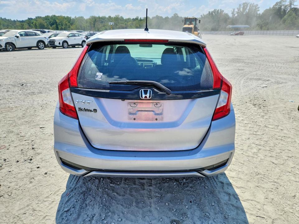 67219076 :رقم المزاد ، 3HGGK5H40KM727783 vin ، 2019 Honda Fit مزاد بيع