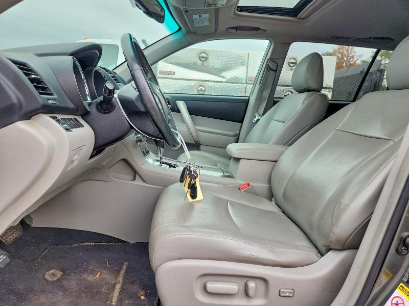 Продажа на аукционе авто 2011 Toyota Highlander, vin: 5TDBK3EH4BS057112, номер лота: 69261296
