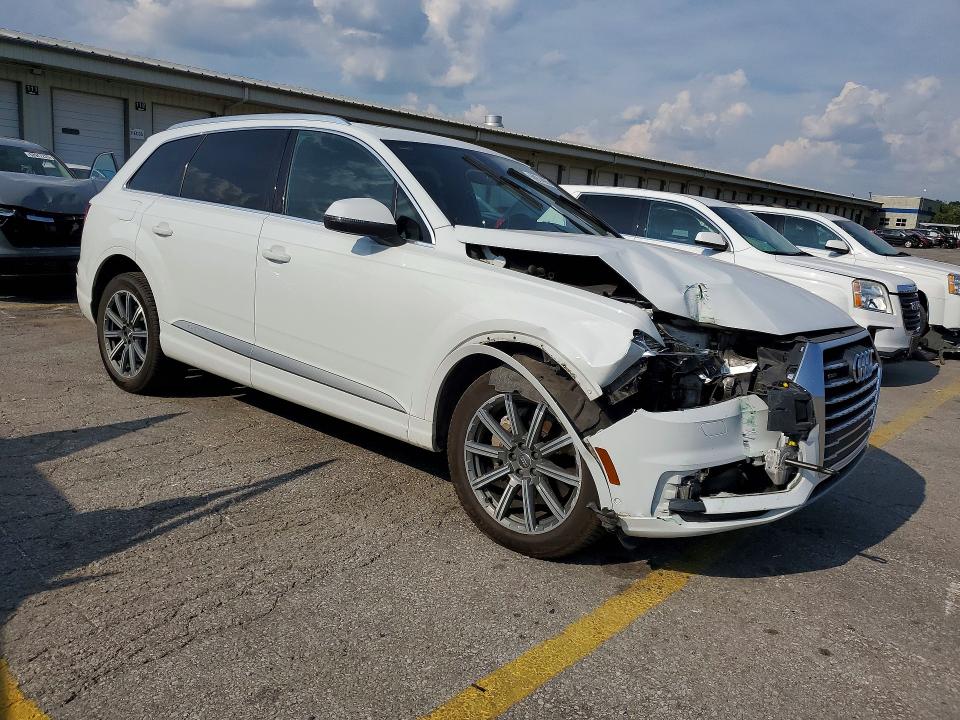 68914686 :رقم المزاد ، WA1LHAF72KD021082 vin ، 2019 Audi Q7 مزاد بيع